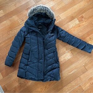NEW Marmot women’s Varma long down parka jacket XS. 700 down fill